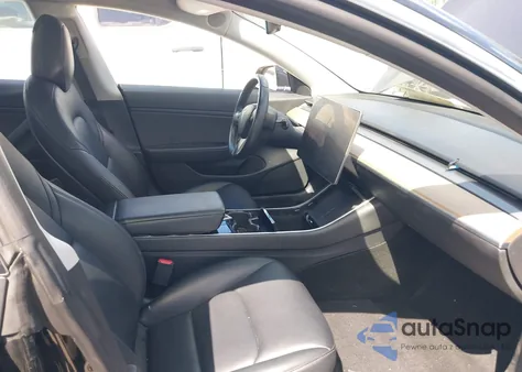 2018 Tesla Model 3 Long Range/Mid Range from USA, damaged, VIN 5YJ3E1EA6JF152440